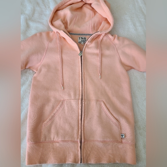 Aritzia TNA Hoodie - Picture 3 of 6